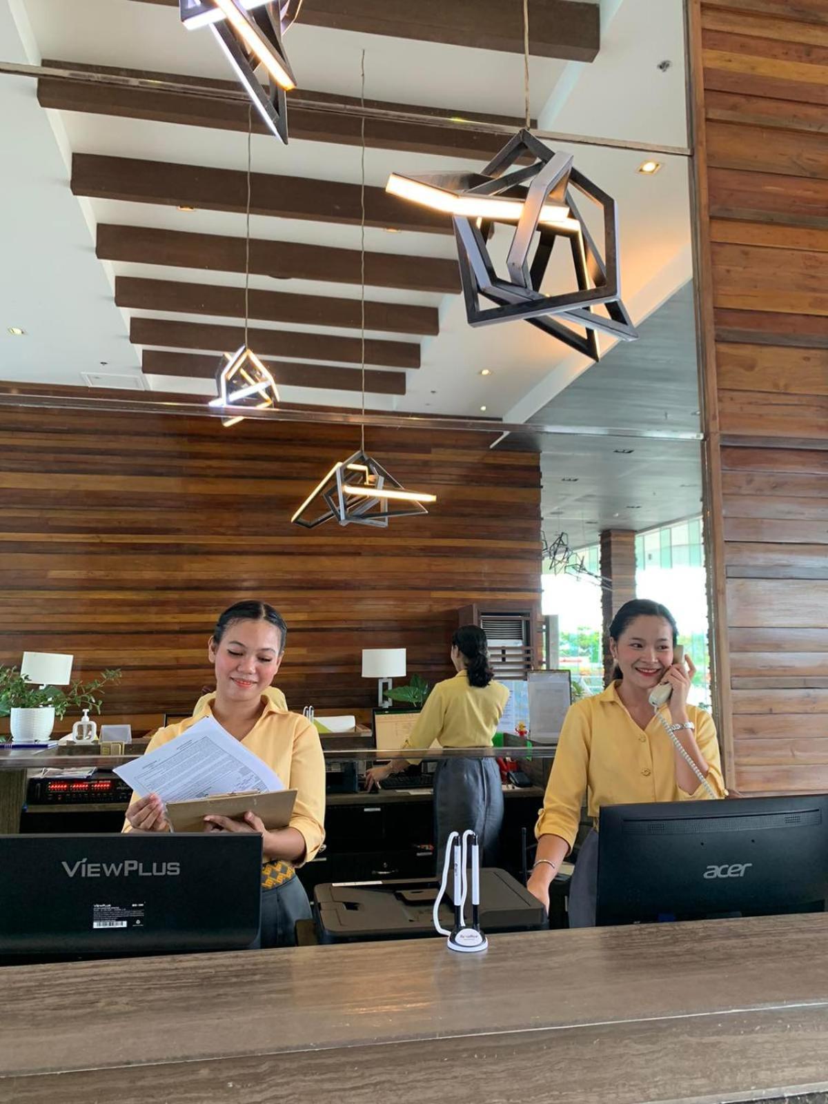 Arterra Seaview Resort Lapu-Lapu City Esterno foto