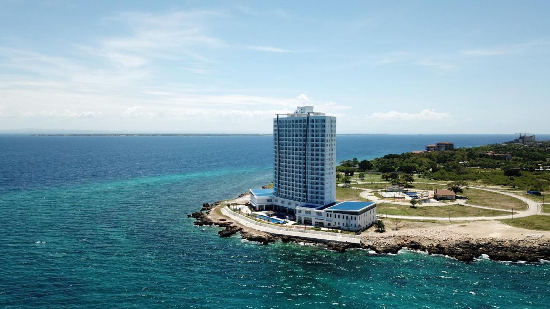 Arterra Seaview Resort Lapu-Lapu City Esterno foto